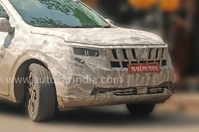 Mahindra XUV700 facelift spy photos gallery 